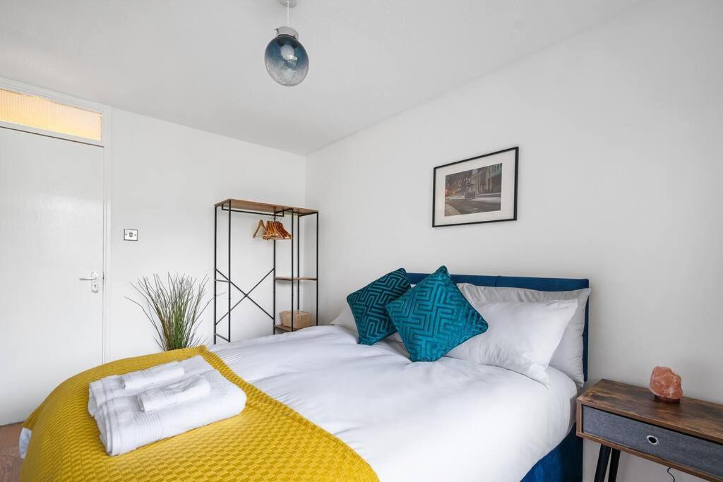 Apartament Stunning 4br In *