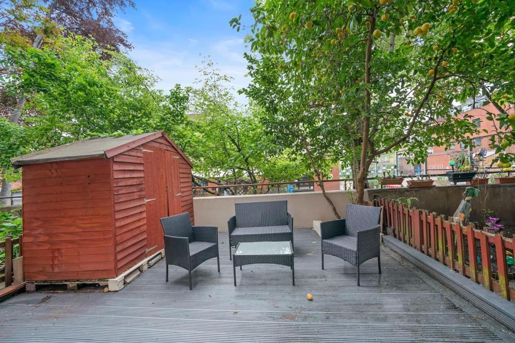 Apartament Stunning 4br In